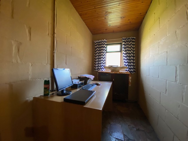 6 Bedroom Property for Sale in Hartebeesfontein Western Cape